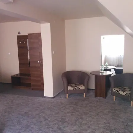 Nad Jeziorem Pensionat 3*