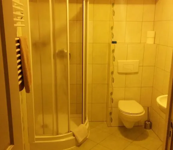 Pensión Nad Jeziorem 3*