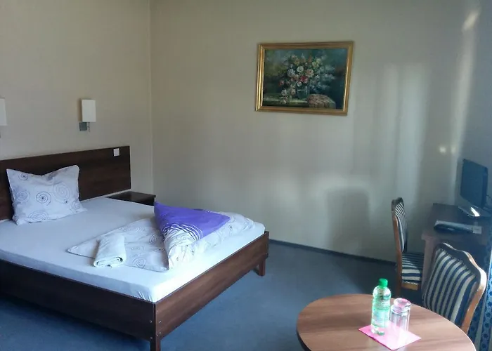 Nad Jeziorem Pensión 3*