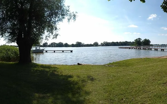 Nad Jeziorem Pensión 3*